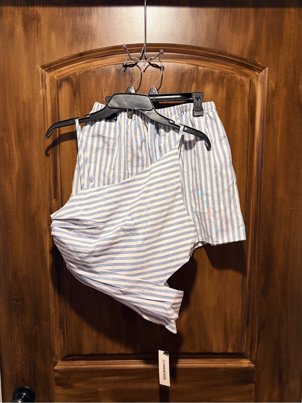 Commense Top & Short Set - Picture 4 of 9